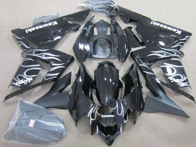 2004-2005 Kawasaki ZX10R Motorcycle Fairings - Black with White Flame Australia