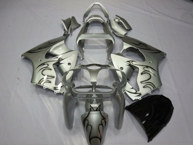 2000-2002 Kawasaki ZX6R Motorcycle Fairings - Silver Black Flame Australia