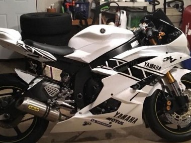 Affordable 2006-2007 Yamaha YZF 600 R6 Motorcycle Fairings - White Glossy Black Motul Michelin Australia